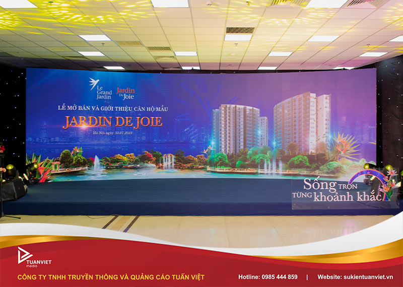 gợi ý các mẫu backdrop ra mắt sản phẩm đẹp