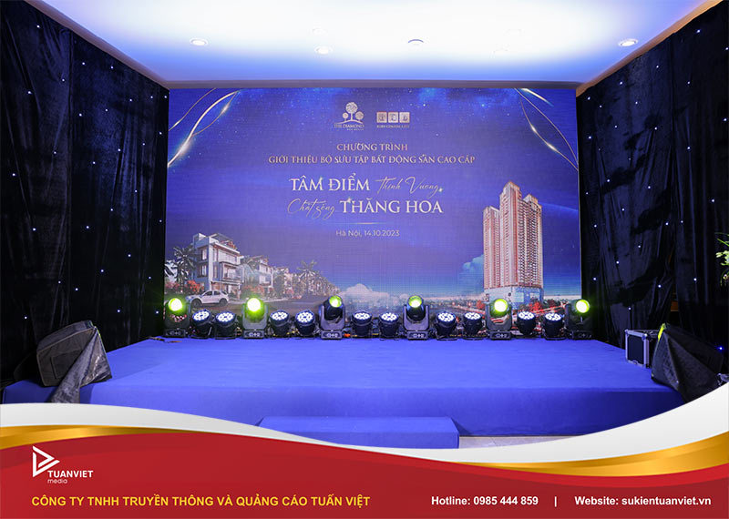 top mẫu backdrop ra mắt sản phẩm đẹp