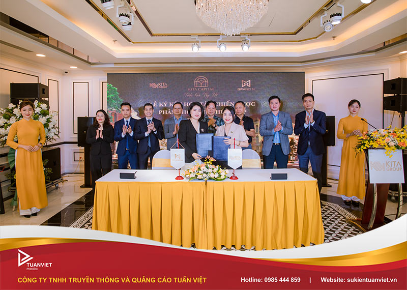 các loại bàn ký kết