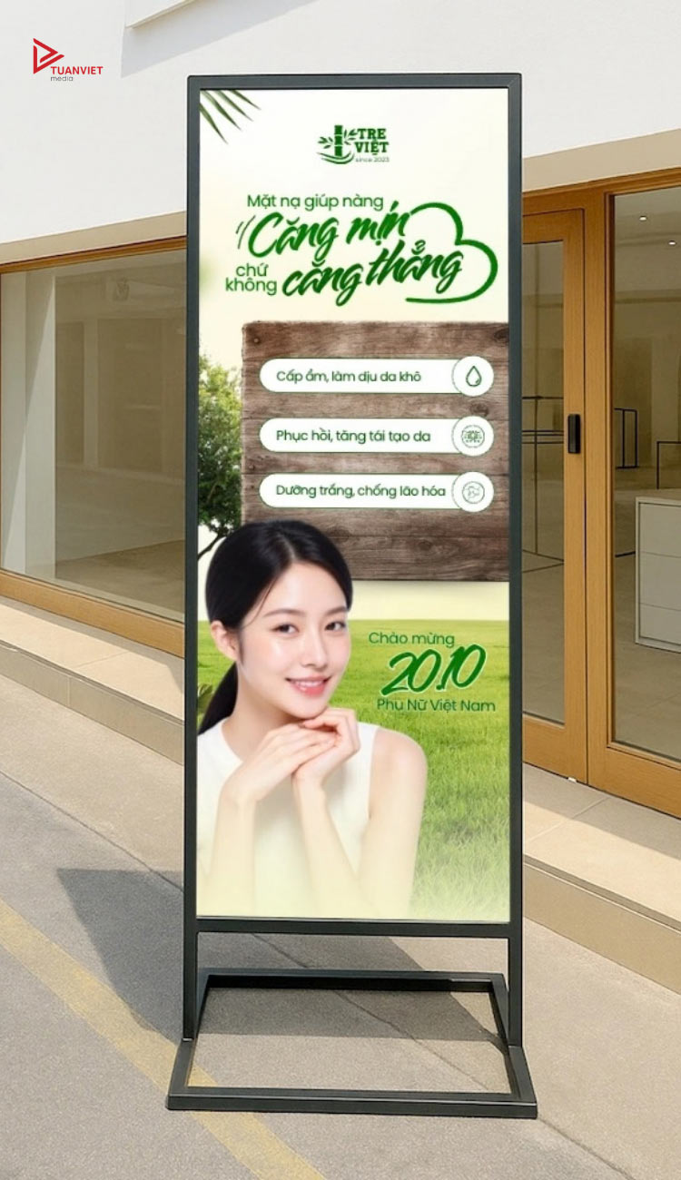 mẫu standee 20/10 cho công ty