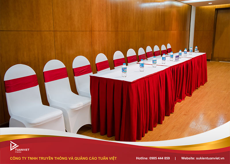 quy trình tổ chức hội nghị nội bộ công ty